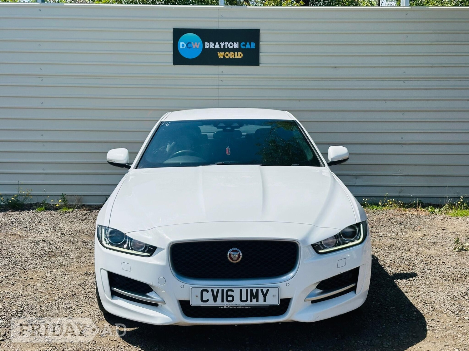 [ berth ]Jaguar XE