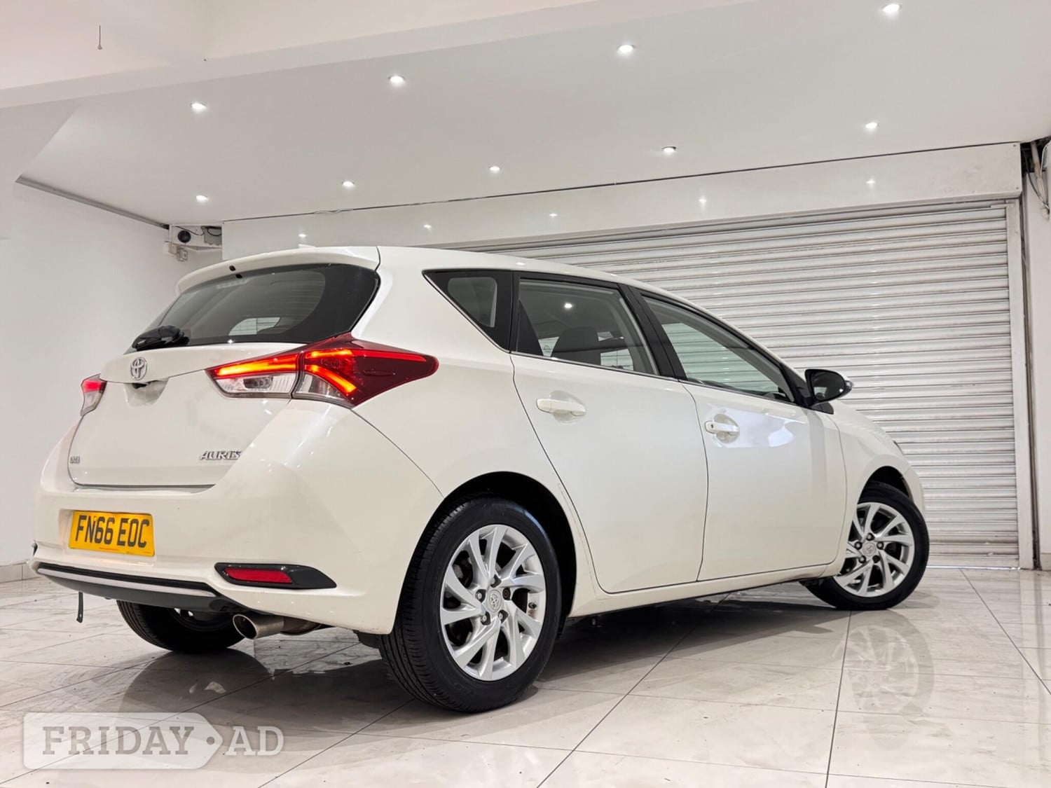 Toyota Auris 2016 - Cars