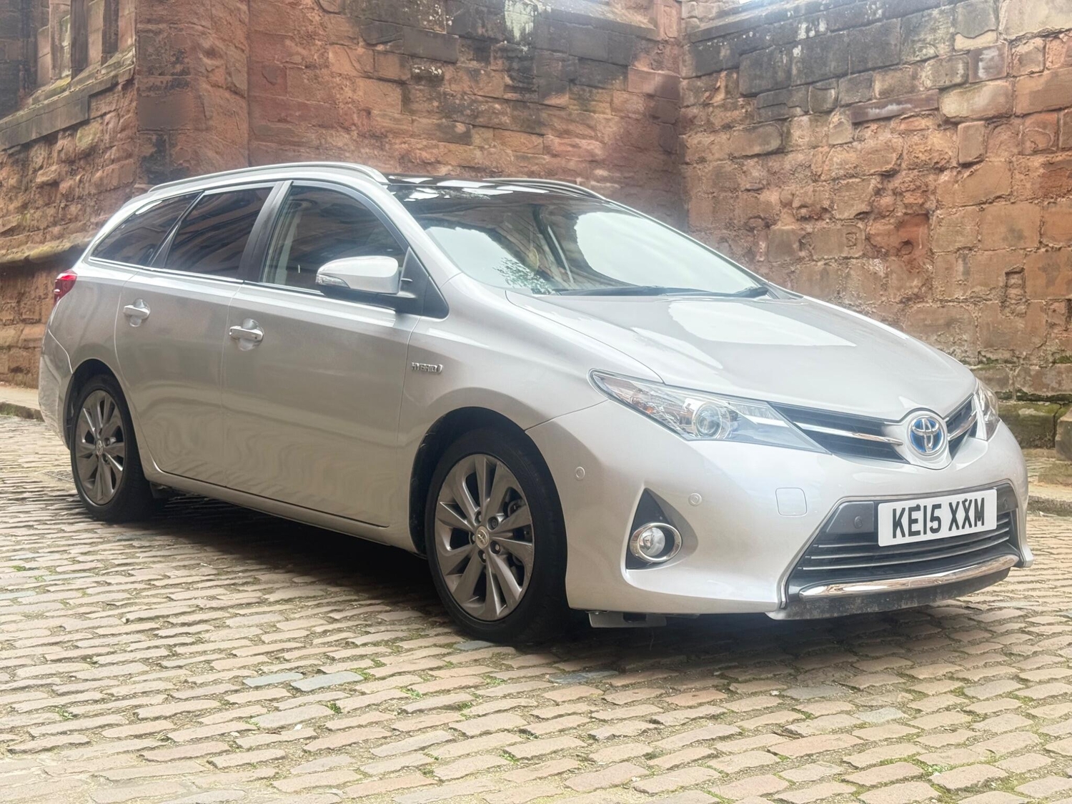 Toyota Auris 2015 - Cars in Coventry