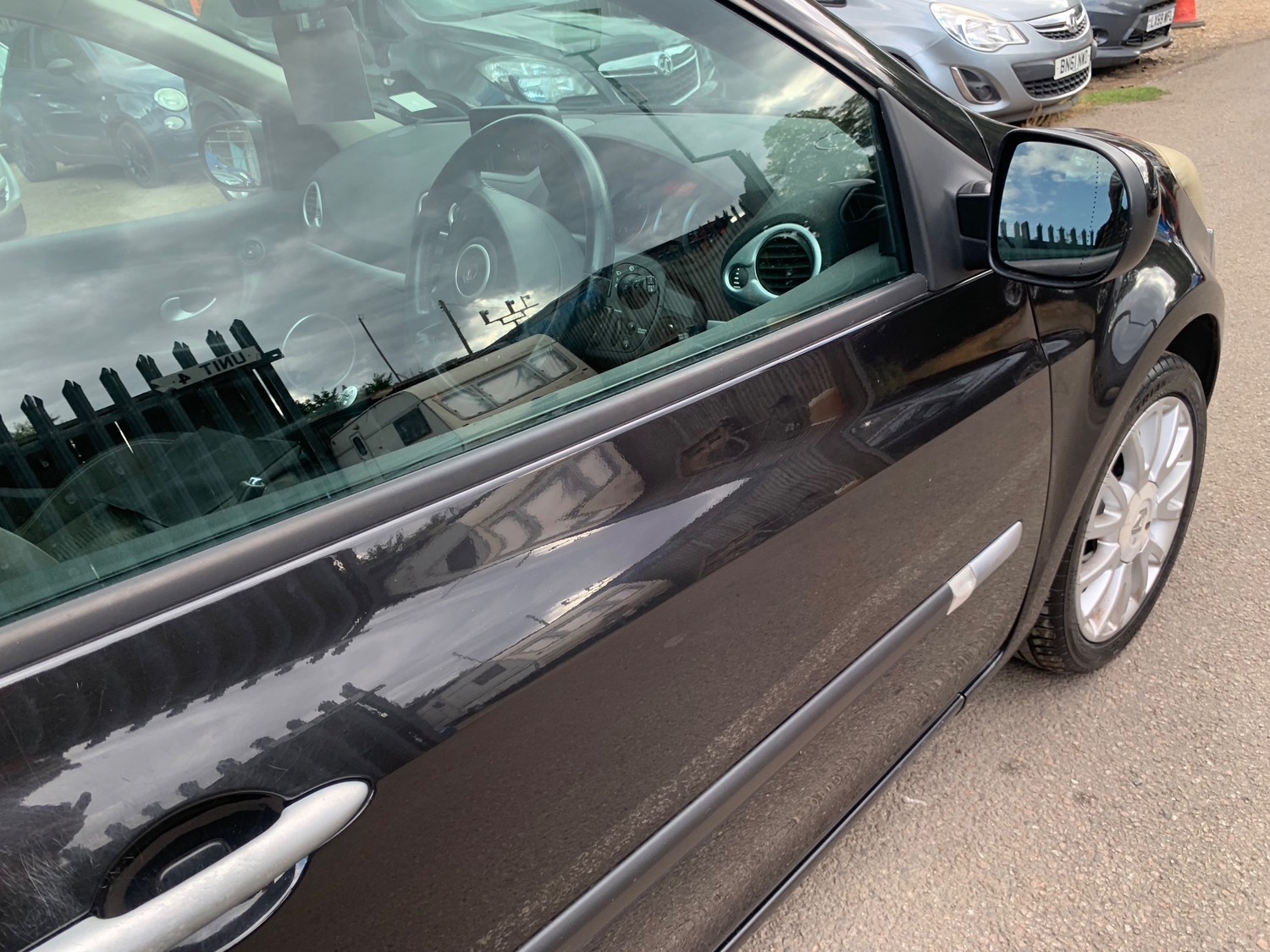 [ berth ]Renault Clio
