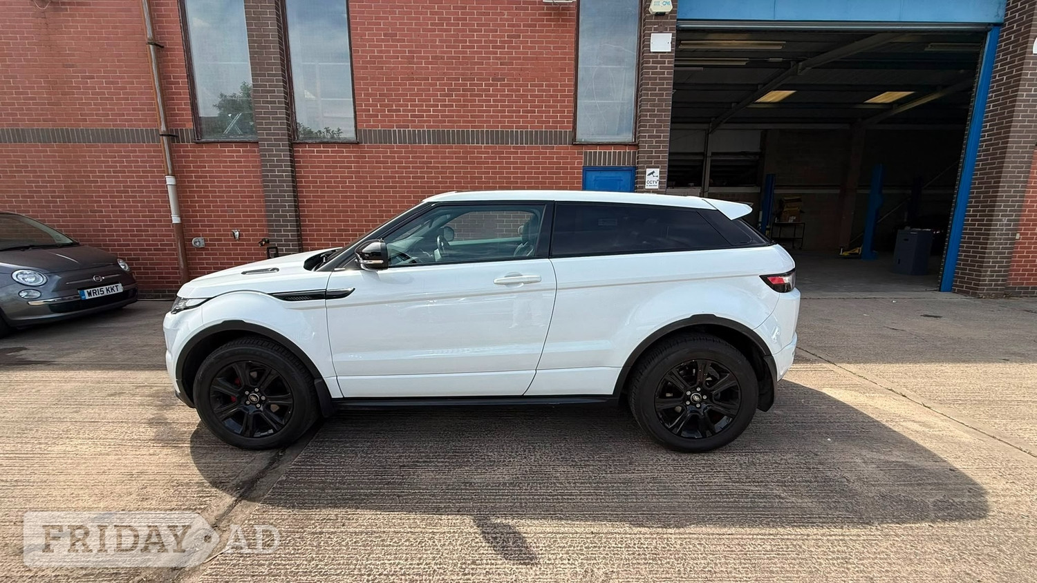 [ berth ]Land Rover Range Rover Evoque