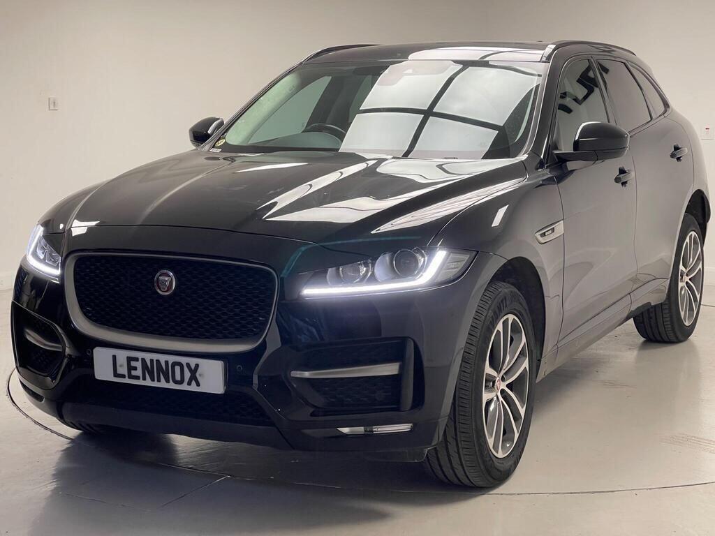 [ berth ]Jaguar F-Pace