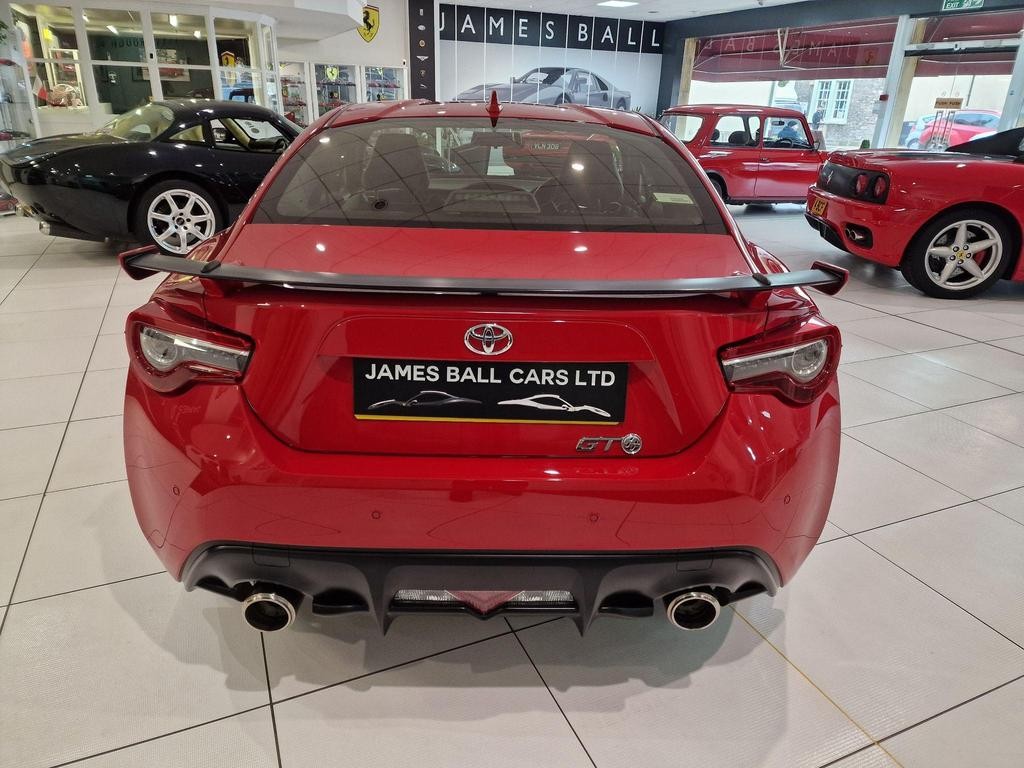 Toyota GT86 2017 - Cars