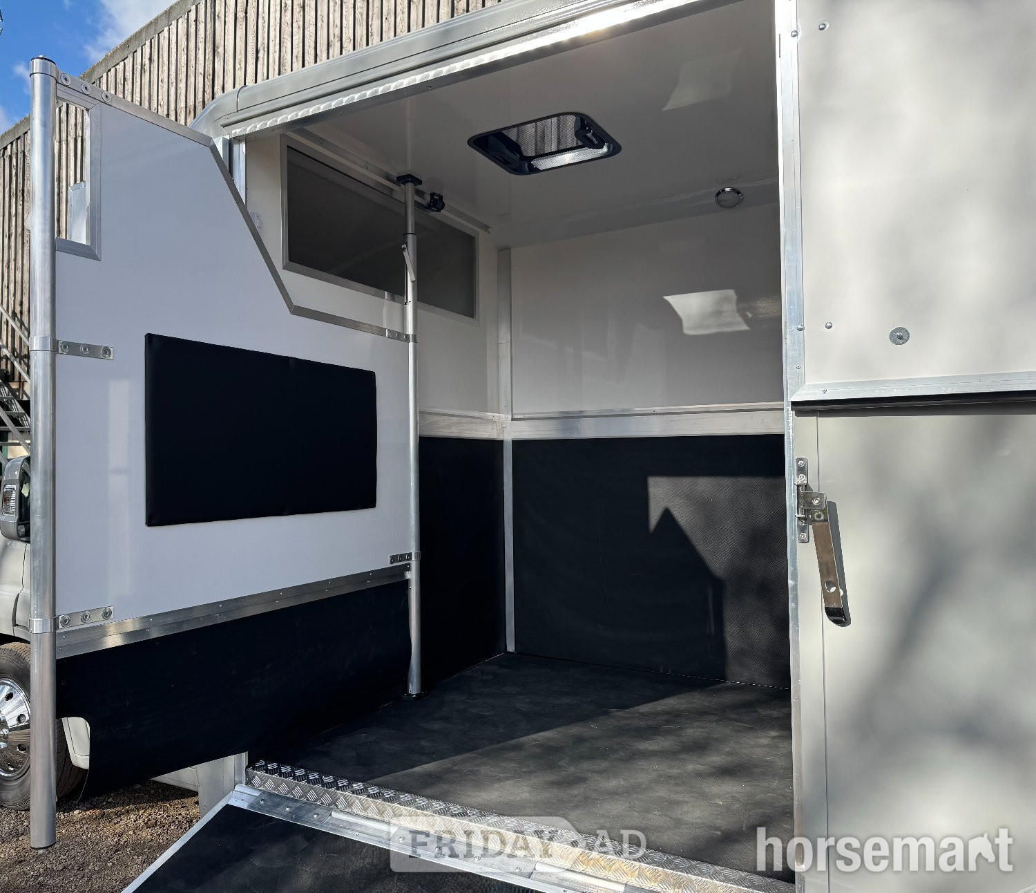 Select Duo Fiat Horsebox - Trailers & Horseboxes