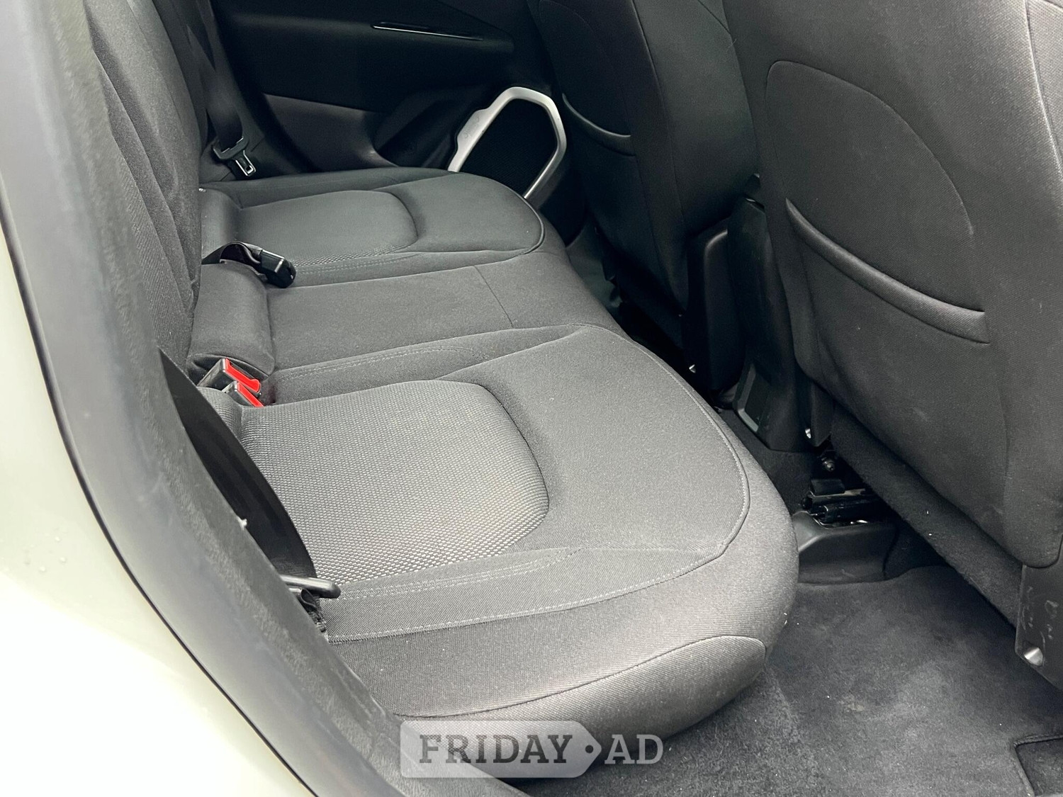 Jeep Renegade 2017 - Cars in Wembley
