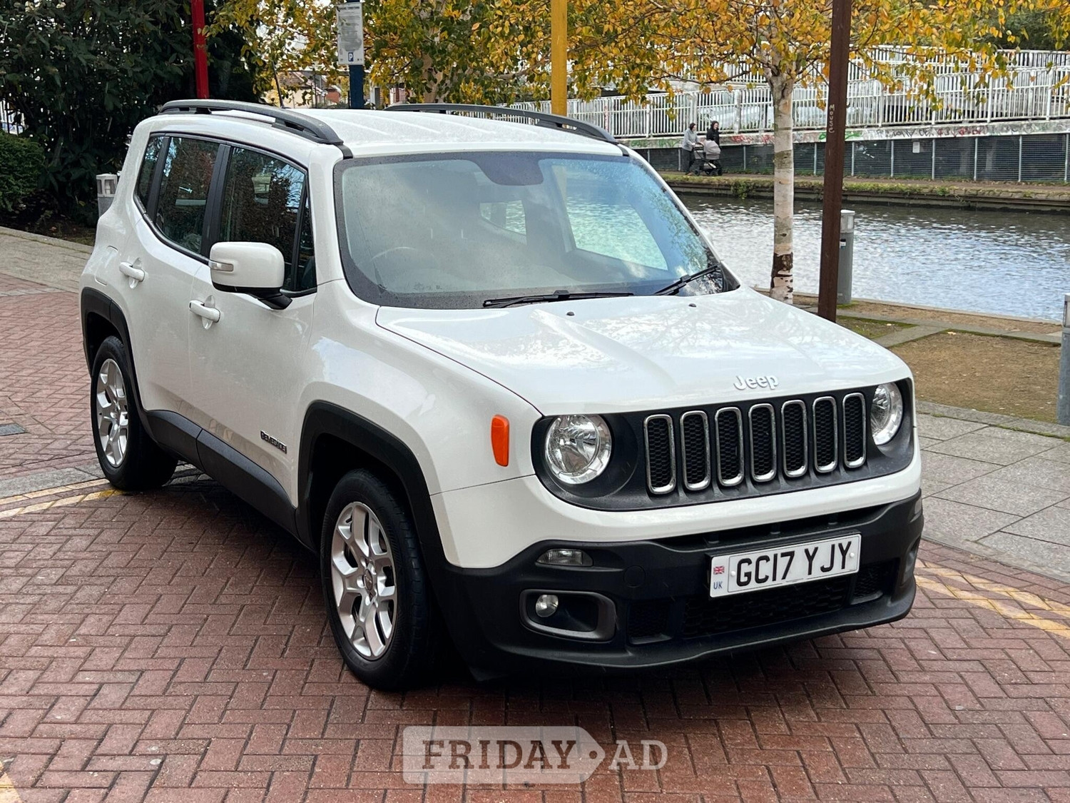 [ berth ]Jeep Renegade