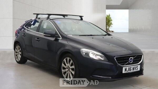 Volvo V40 2016 in Slough