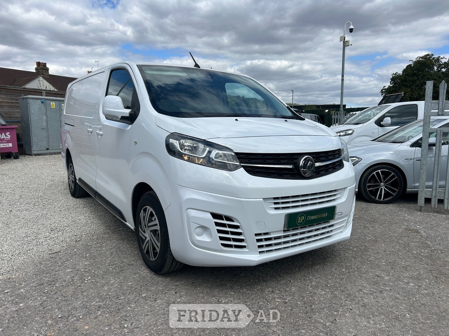 [ berth ]Vauxhall Vivaro