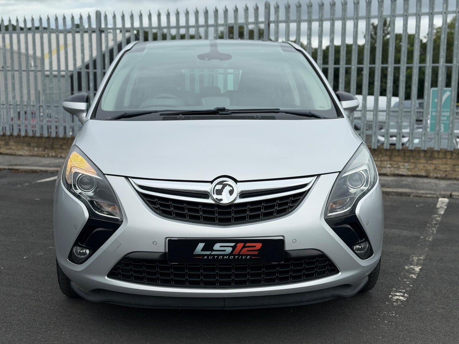 Vauxhall Zafira Tourer Leeds