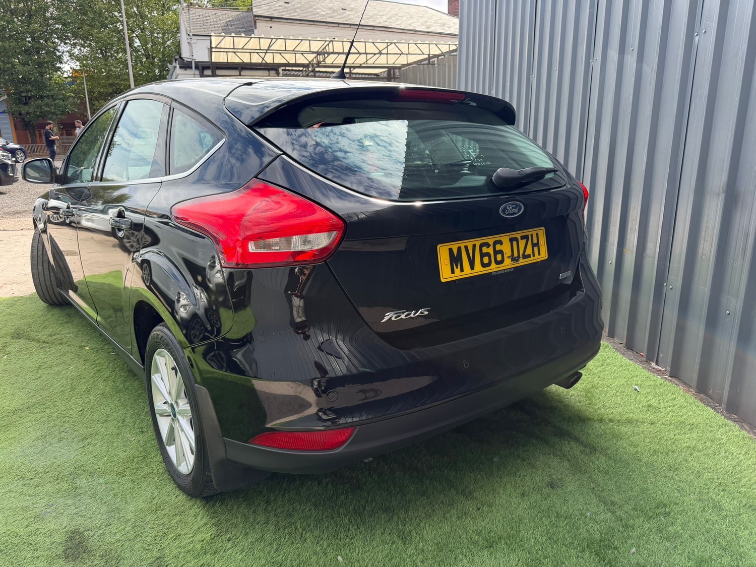 [ berth ]Ford Focus