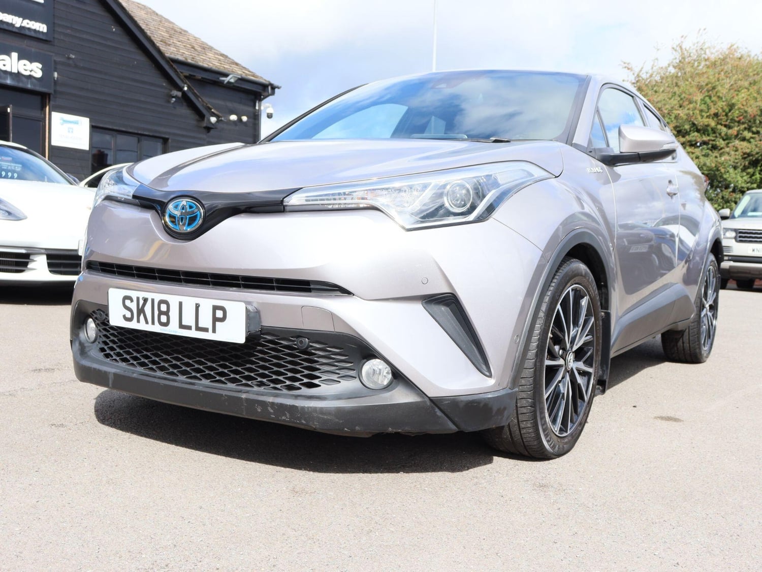 [ berth ]Toyota C-HR