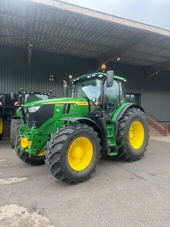 John Deere 6R 215 (2025) Tractor