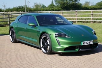 Porsche Taycan 2022