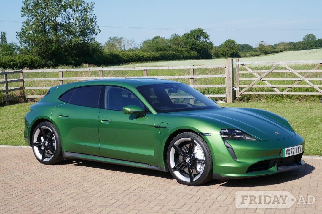 [ berth ]Porsche Taycan