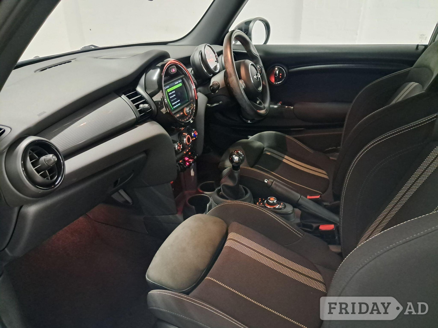 [ berth ]Mini Hatch