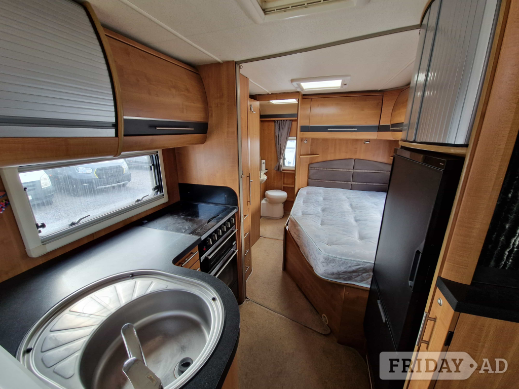 [4 berth ]Auto-Trail Frontier Dakota