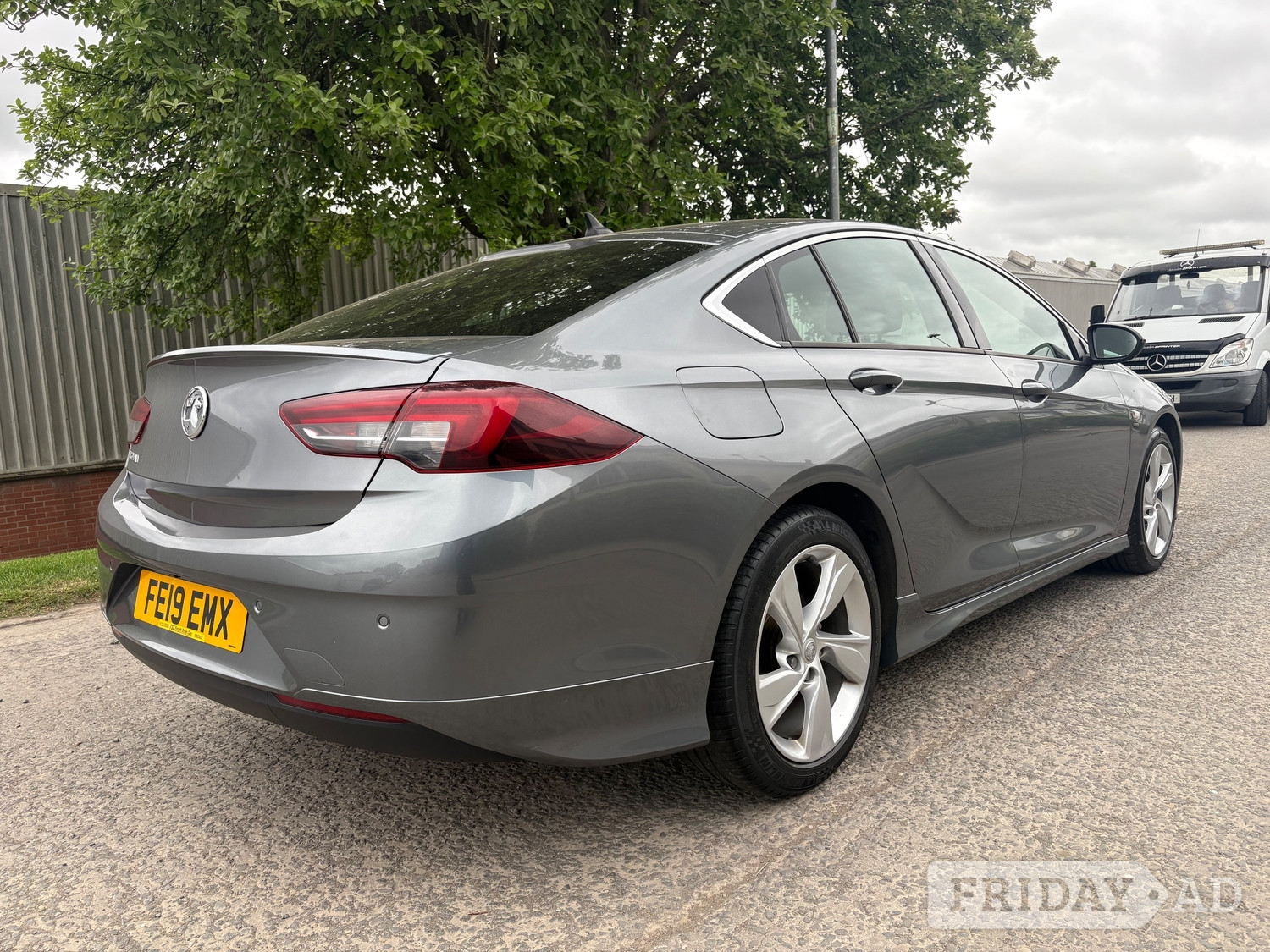 [ berth ]Vauxhall Insignia