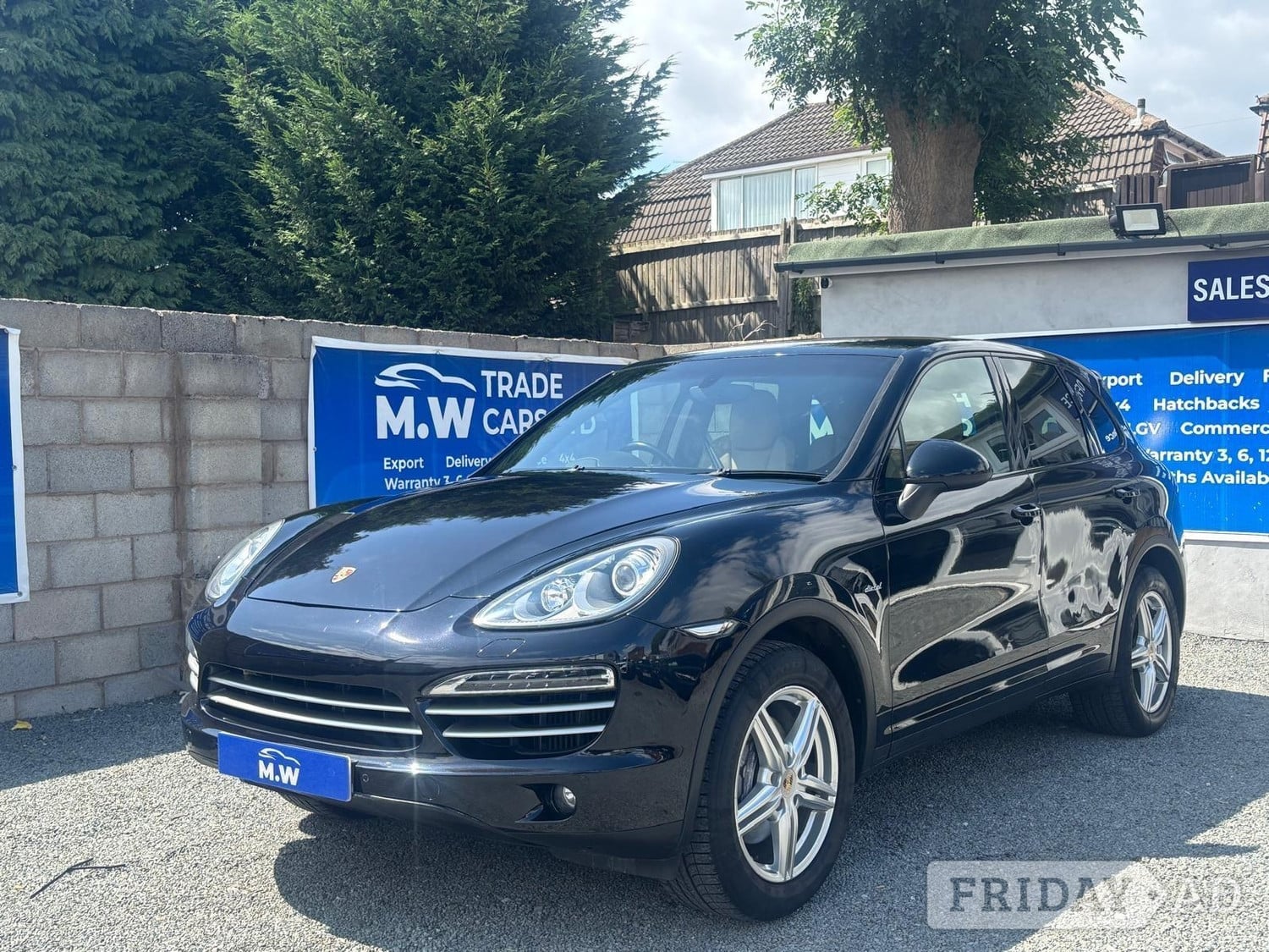 Porsche Cayenne 2014 in Dudley