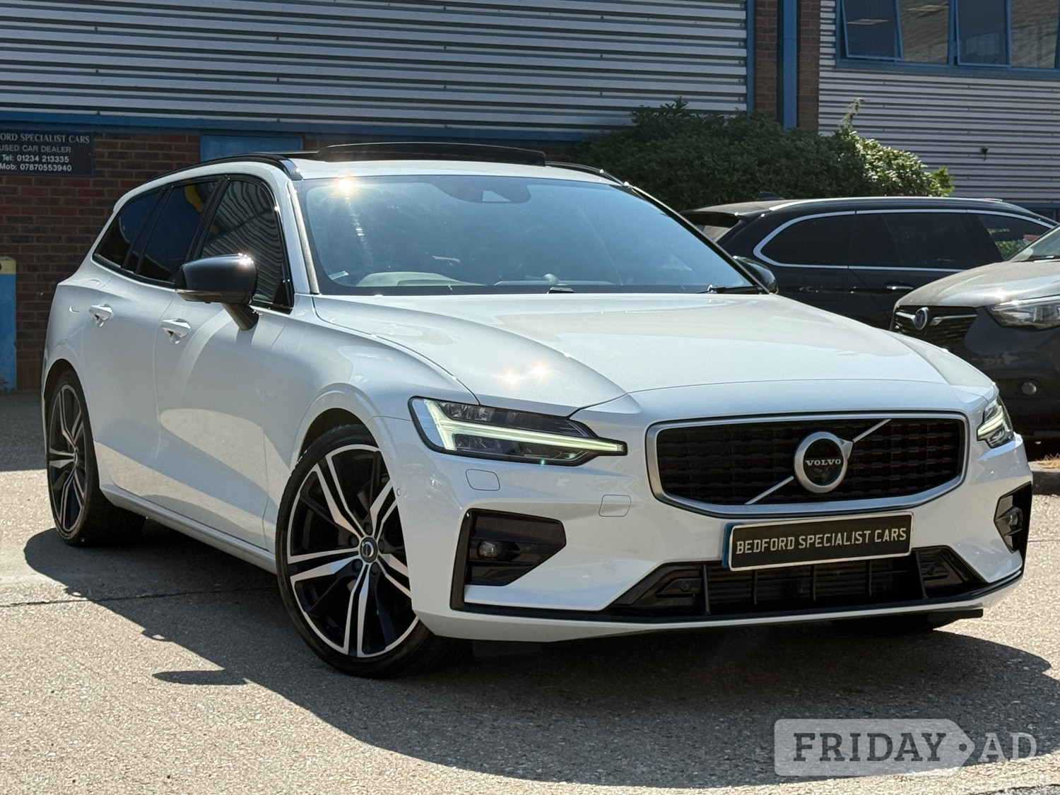 Volvo V60 2019 in Bedford