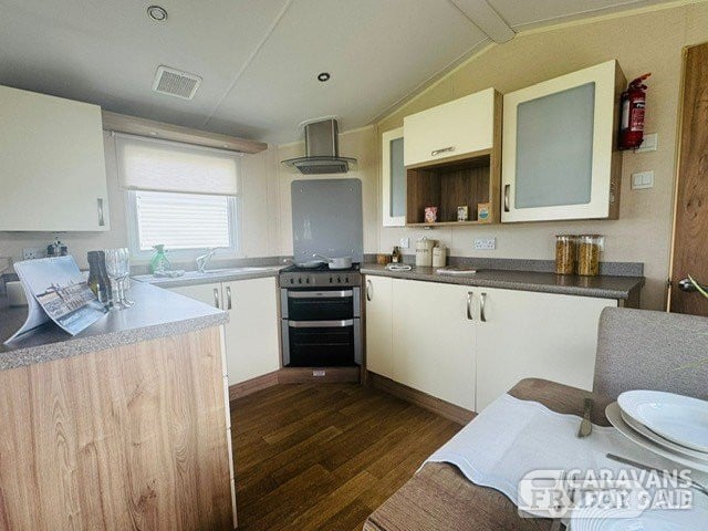 BK Bluebird Grosvenor 2014 for sale - Holiday Homes in Dovercourt