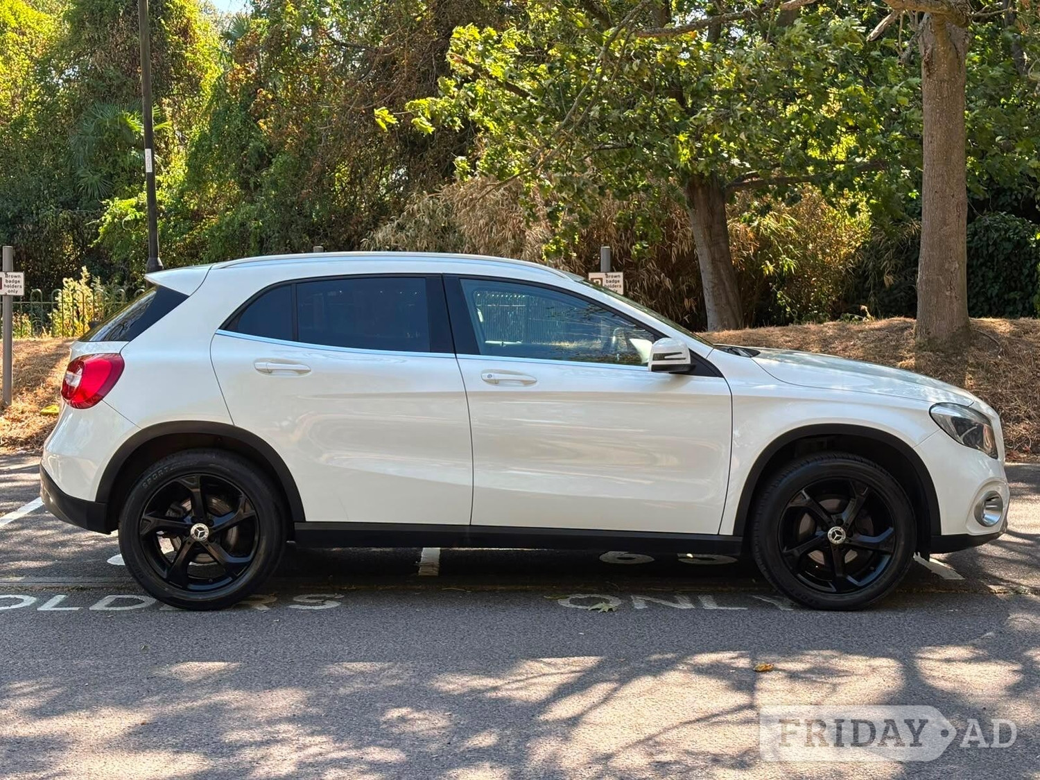 [ berth ]Mercedes-Benz GLA