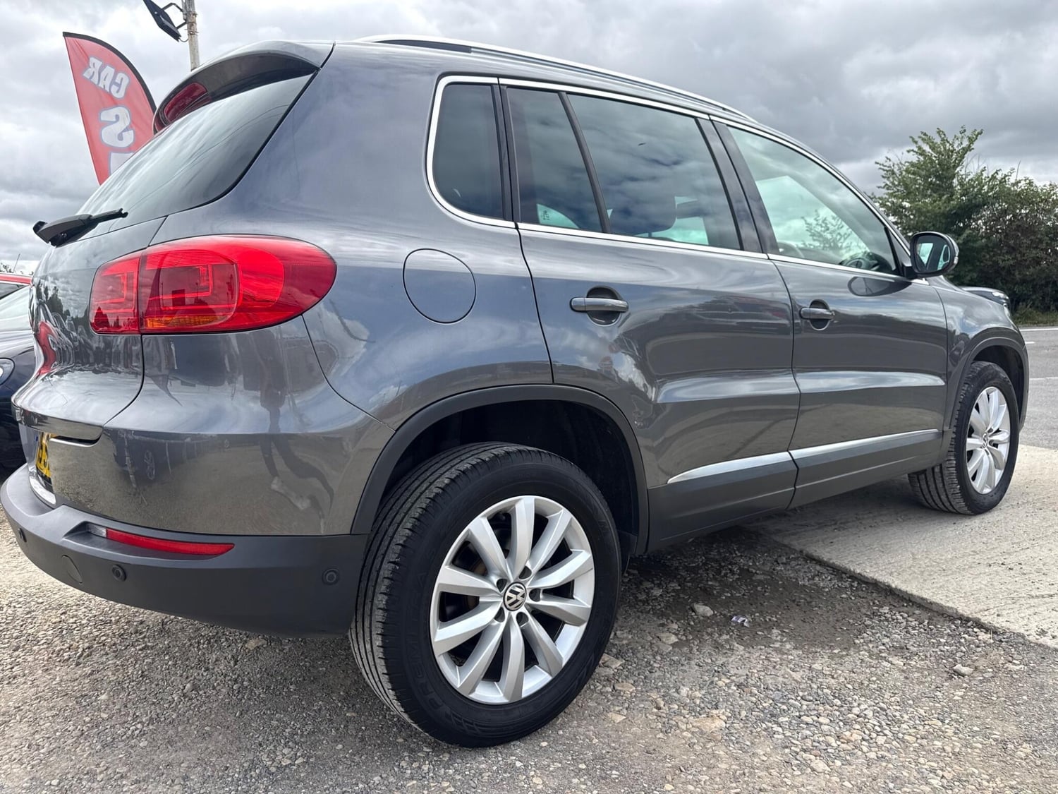 Volkswagen Tiguan 2015 - Cars in Burford