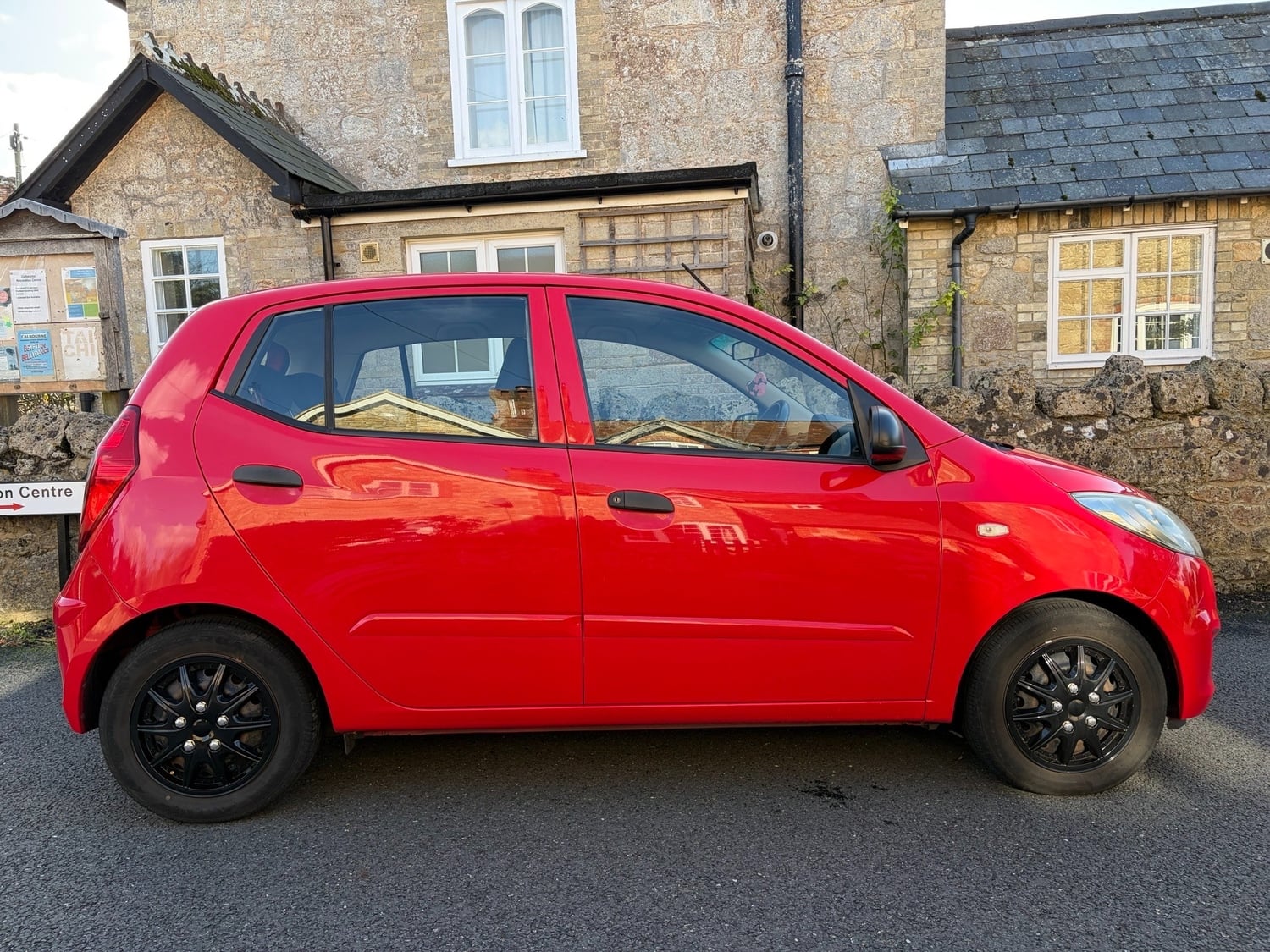 Hyundai i10 Newport