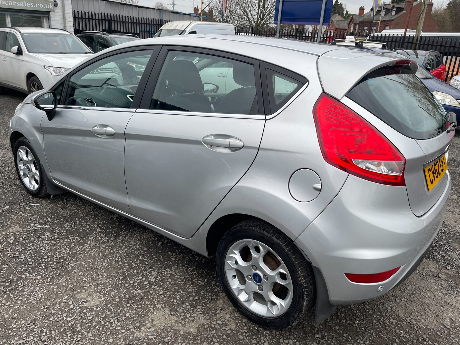 Ford Fiesta 2012 - Cars