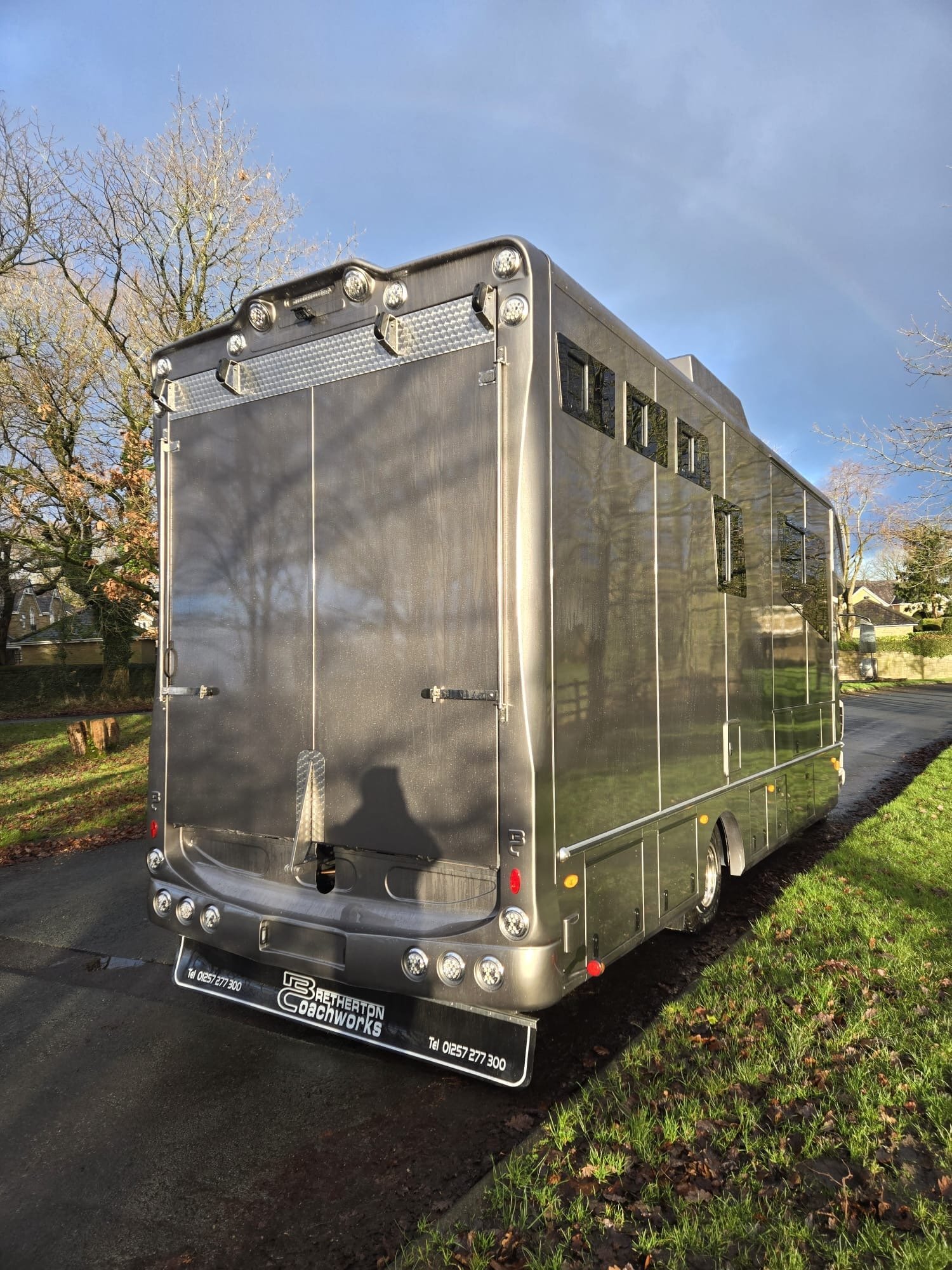 Bretherton Xb DAF Horsebox - Trailers & Horseboxes