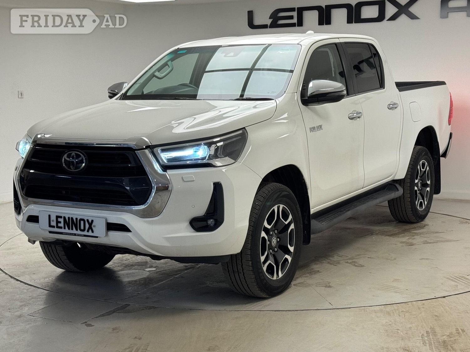 [ berth ]Toyota Hilux