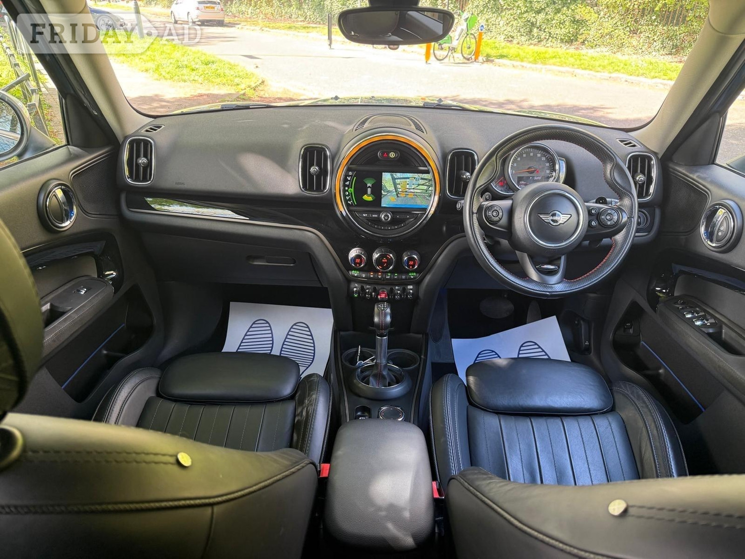 [ berth ]Mini Countryman
