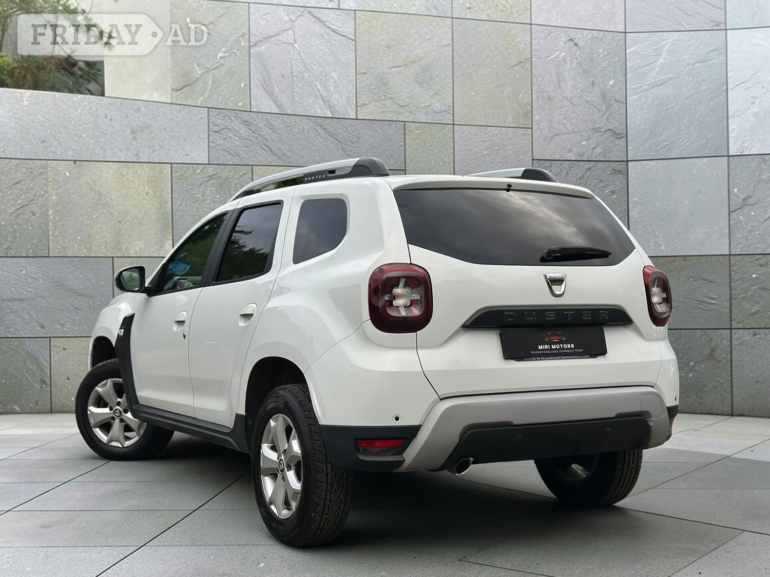 [ berth ]Dacia Duster