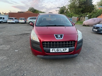 Peugeot 3008 2011