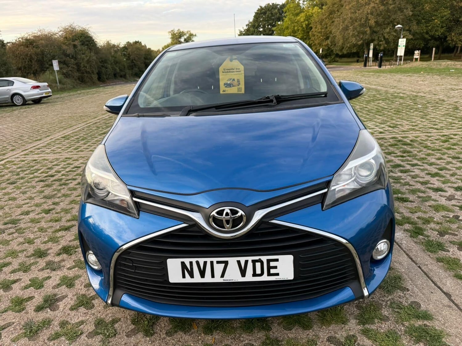 Toyota Yaris 2017 - Cars in Swanley