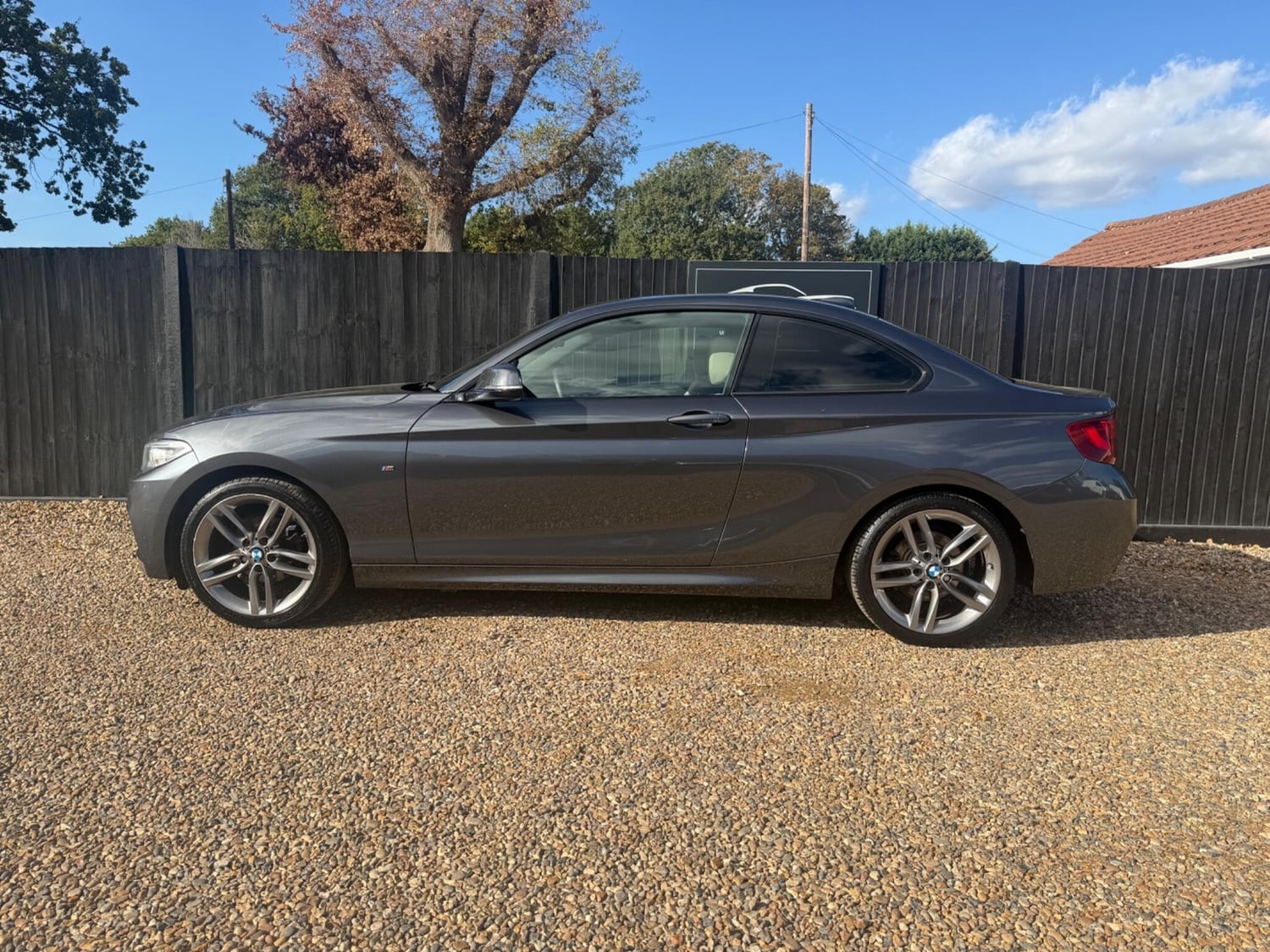 [ berth ]BMW 2 Series