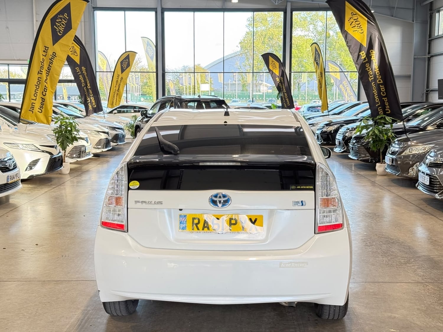 Toyota Prius 2012 - Cars in Reading