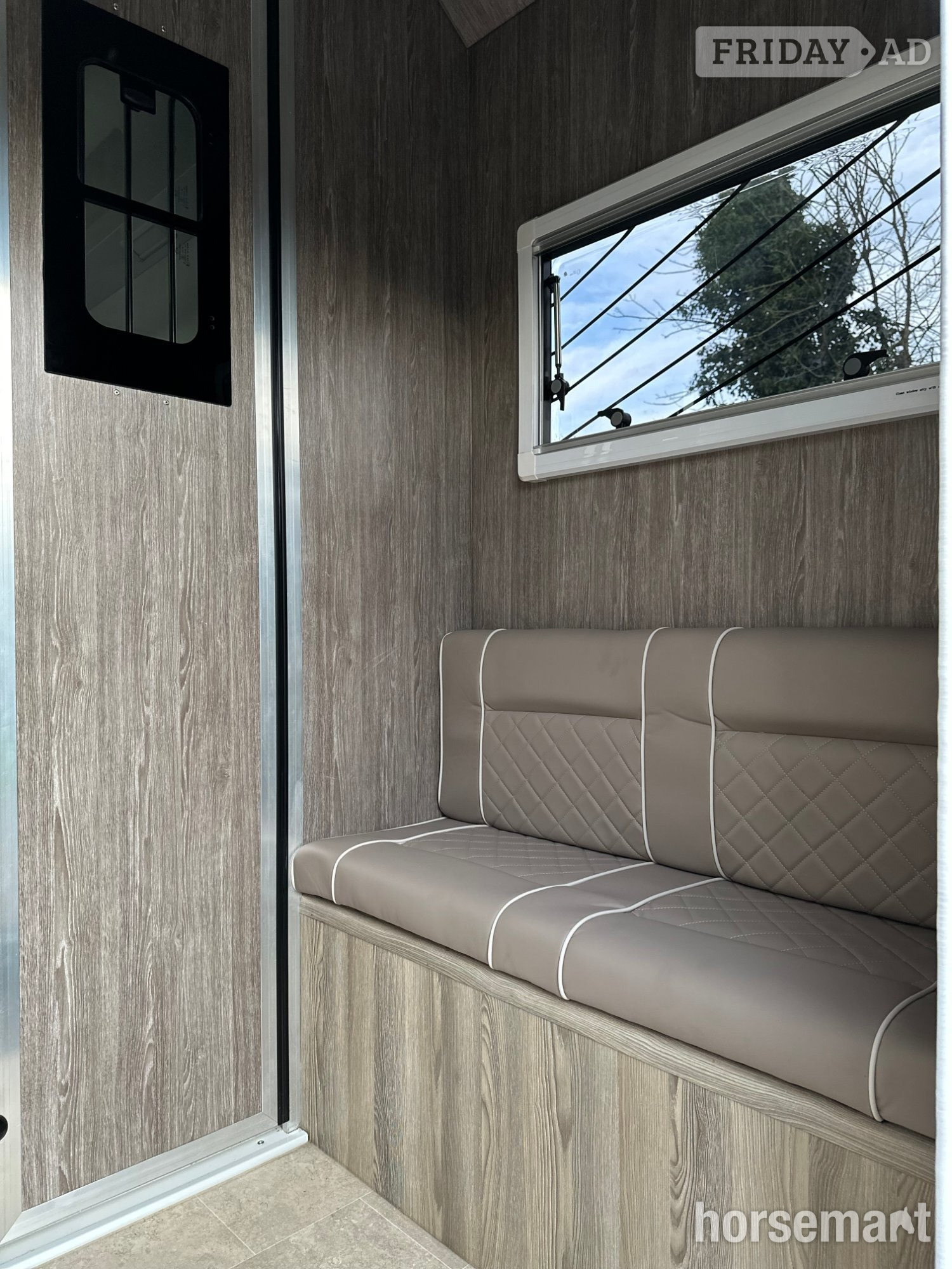 I.C.E Stallion Lux Citroen Horsebox - Trailers & Horseboxes