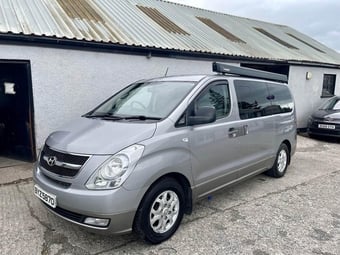 Hyundai i800 2011