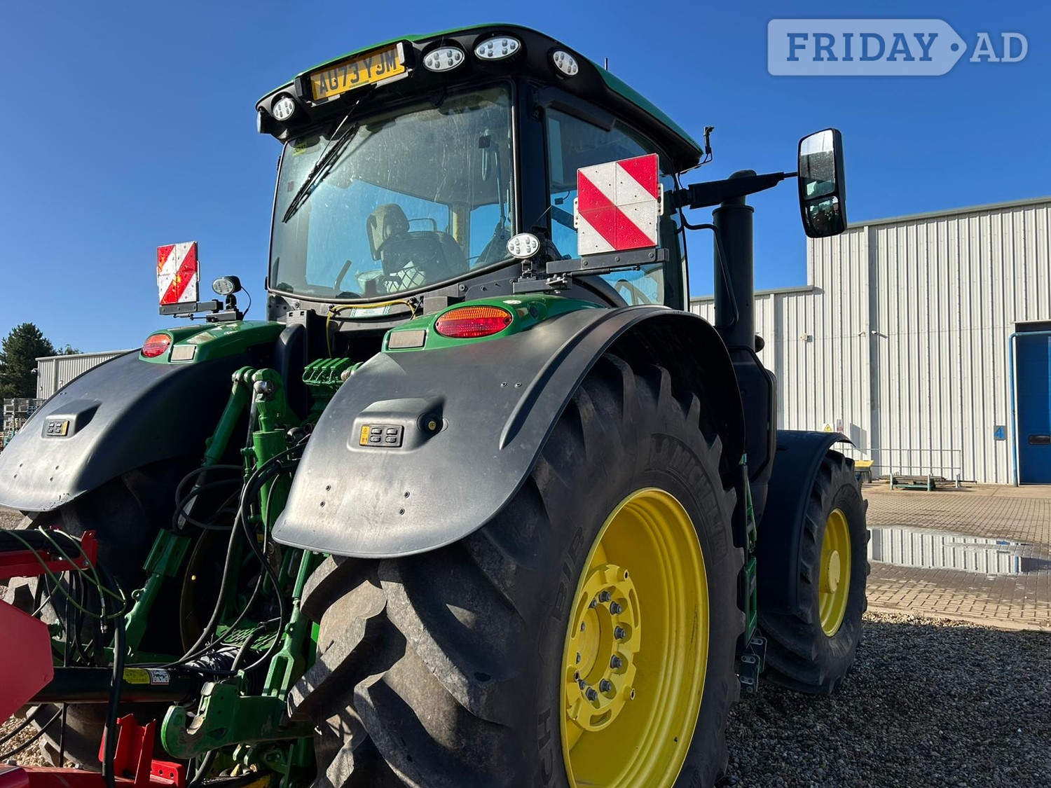 [ berth ]John Deere 6R 250