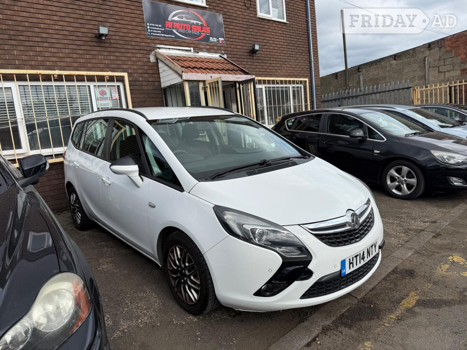 Vauxhall Zafira Tourer 2014 in Stockport
