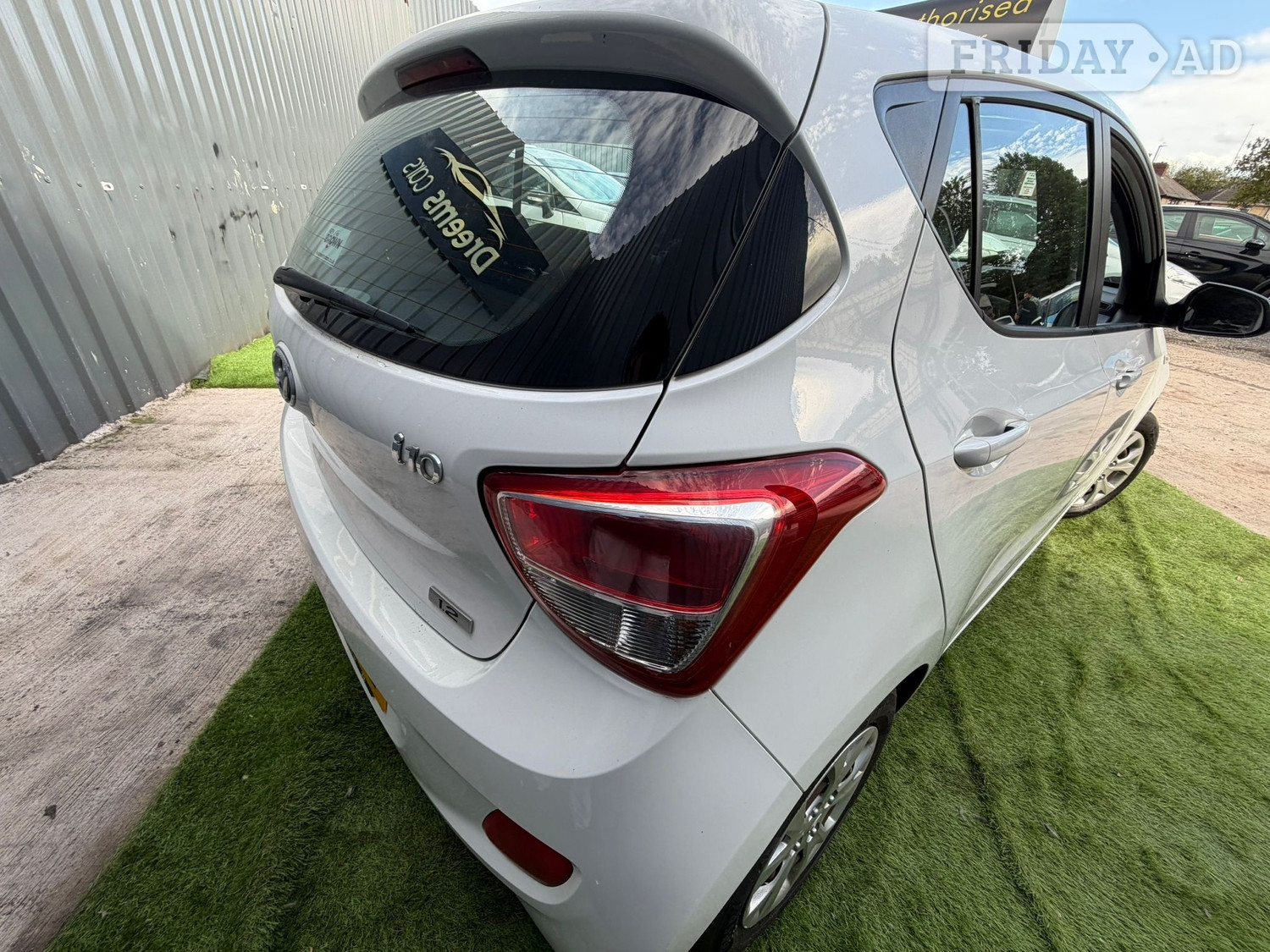 Hyundai i10 2014 - Cars in Oldbury