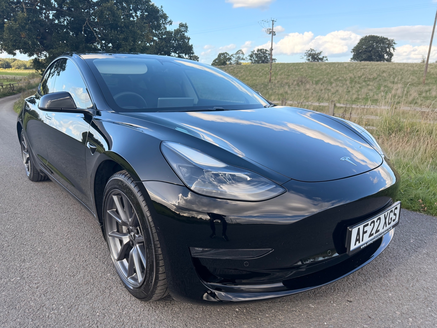 [ berth ]Tesla Model 3