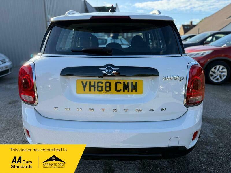 Mini Countryman 2019 - Cars