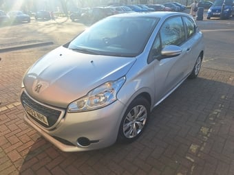 Peugeot 208 2012