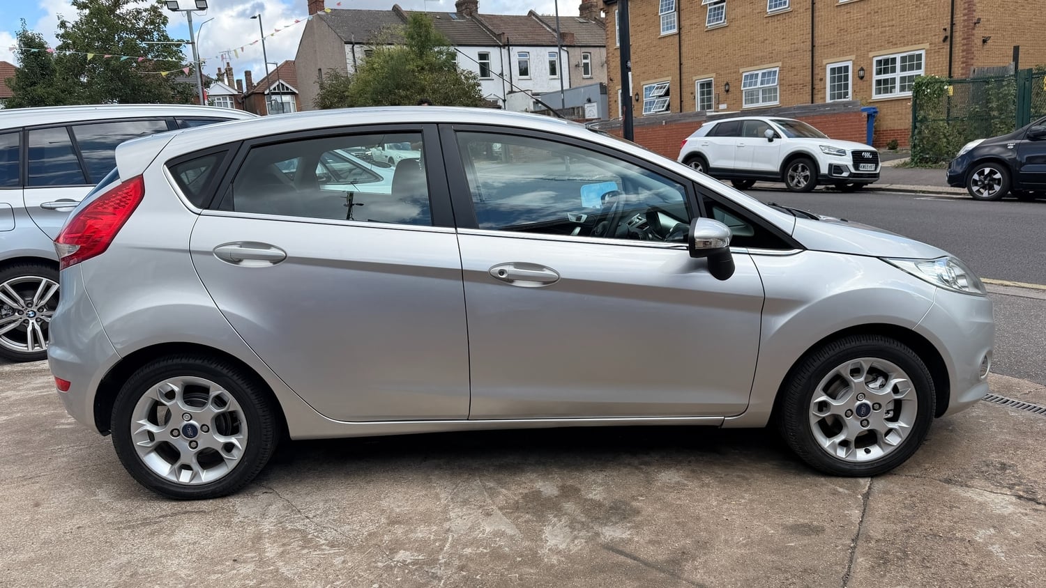 Ford Fiesta 2012 - Cars