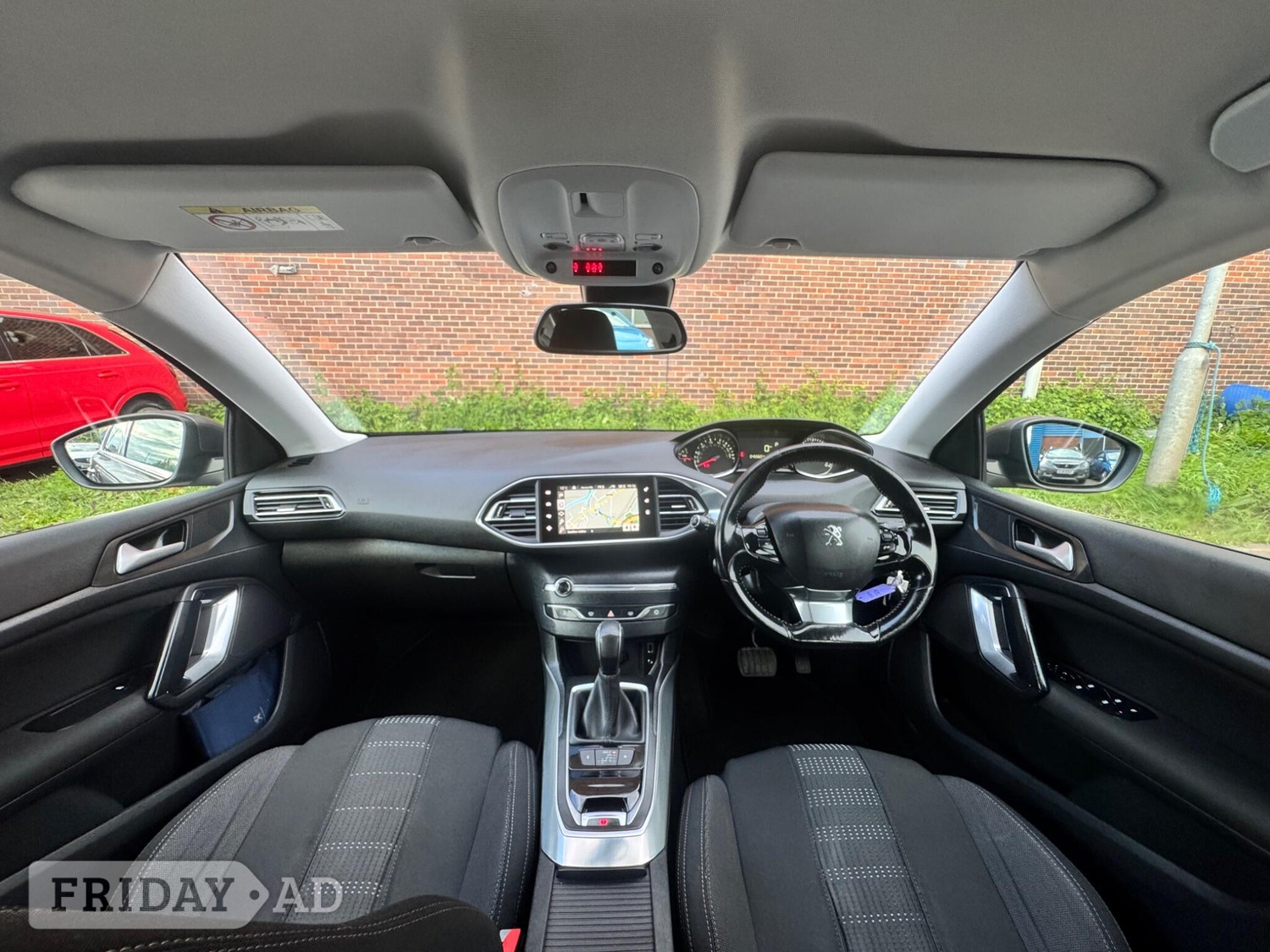 [ berth ]Peugeot 308