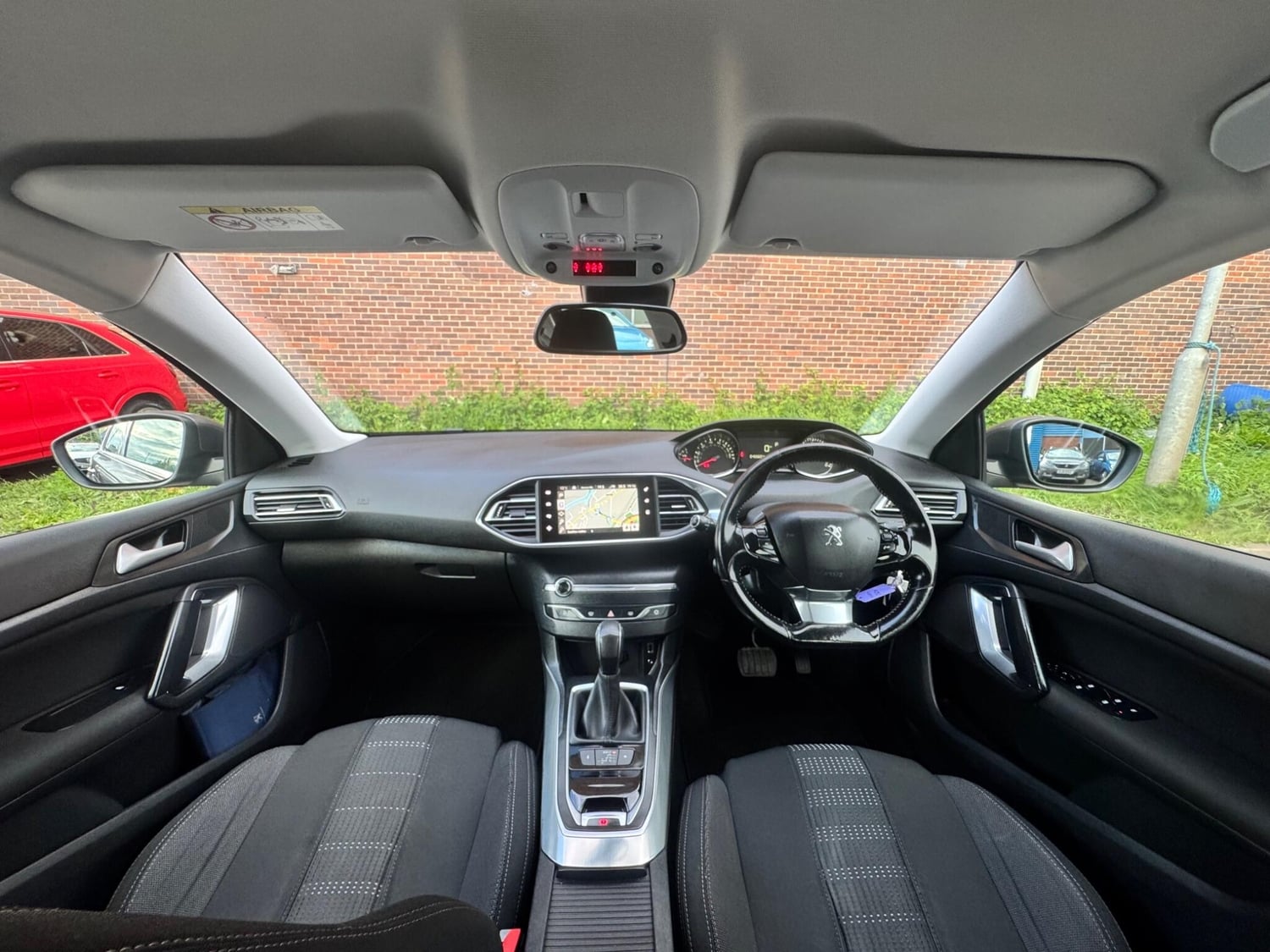 [ berth ]Peugeot 308