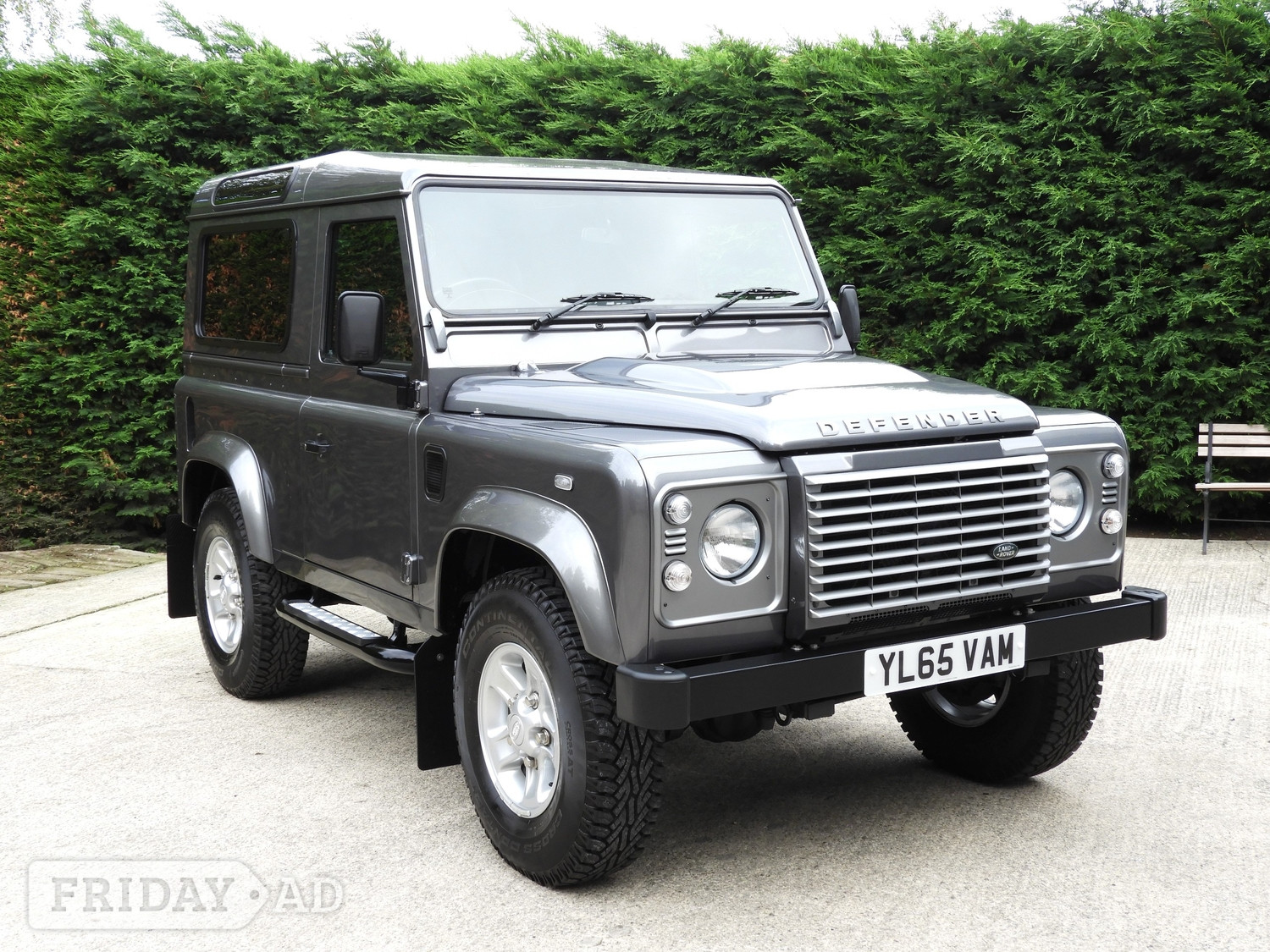 Land Rover Defender 90 2016 in Congleton