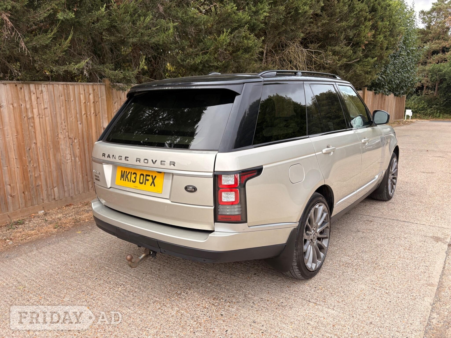 [ berth ]Land Rover Range Rover