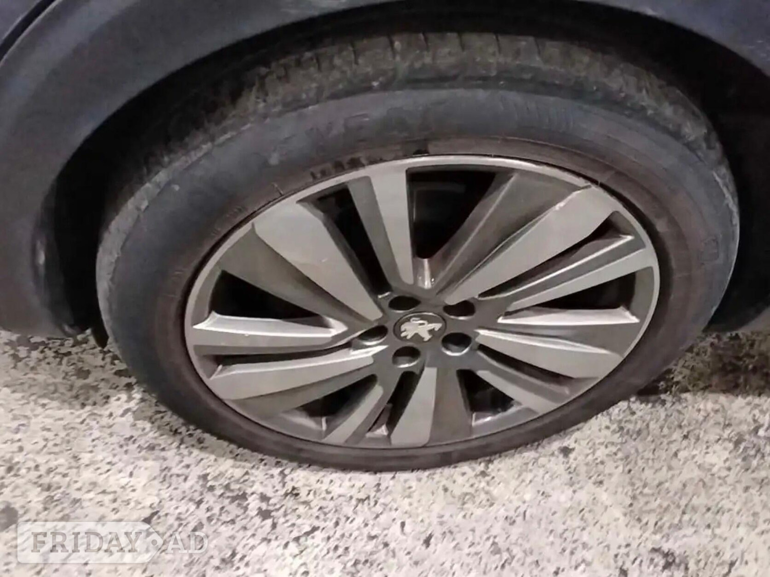 [ berth ]Peugeot 5008